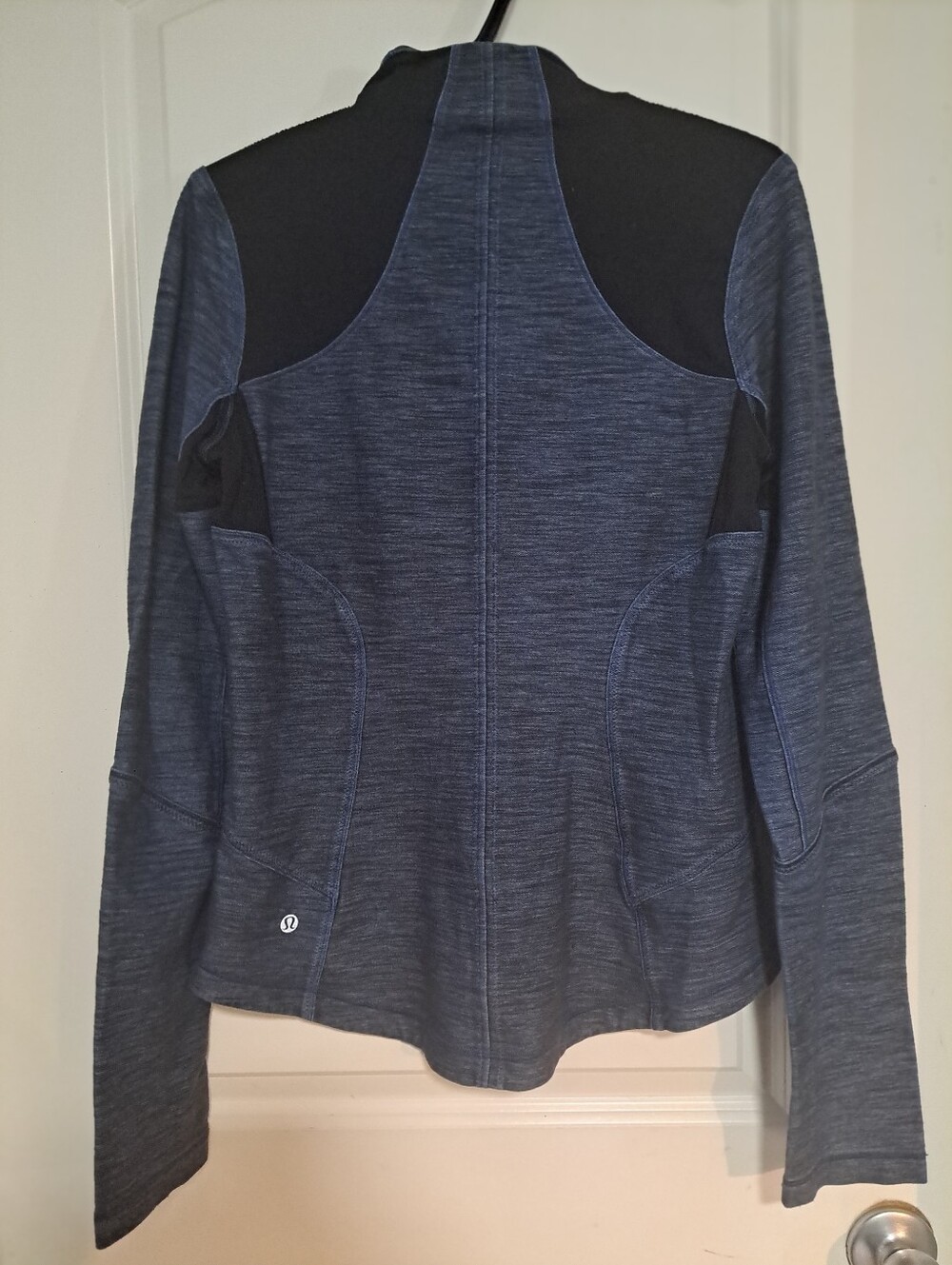 Lululemon Forme Jacket - Picture 10 of 11
